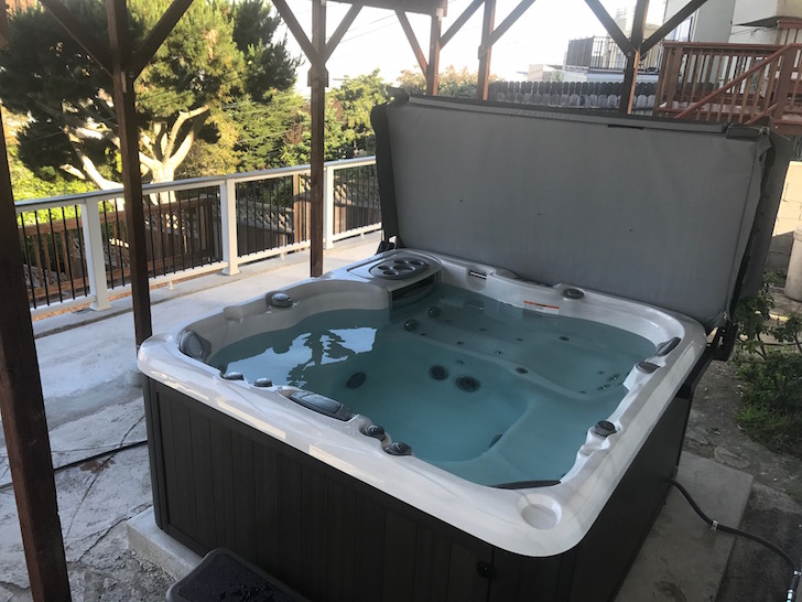 Best hot tub in the world - the cost to install a hot tub